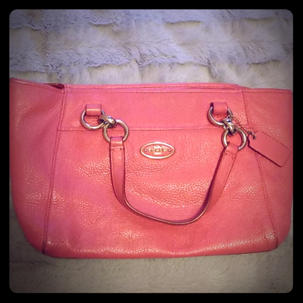 Pink coach 👛